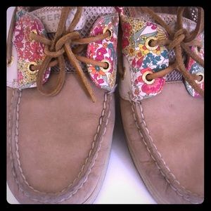 Floral Sperry Boat Shoes with Webbing on Sides